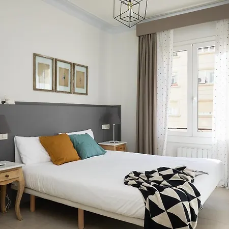 Casa Cosi - Casanova 4 Apartment Barcelona