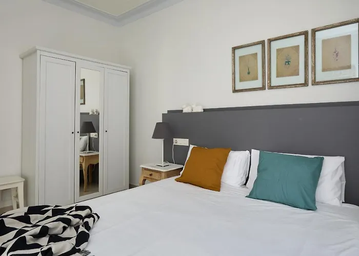 Casa Cosi - Casanova 4 * Барселона
